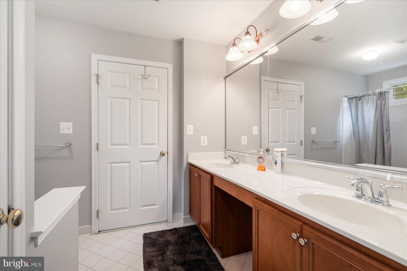 2304 ARTHURS WOODS DRIVE