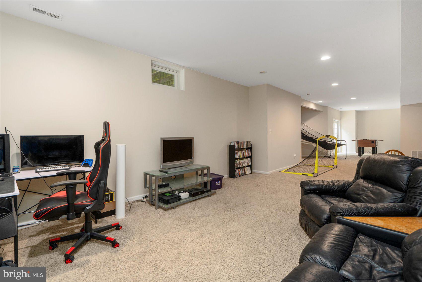 2304 ARTHURS WOODS DRIVE