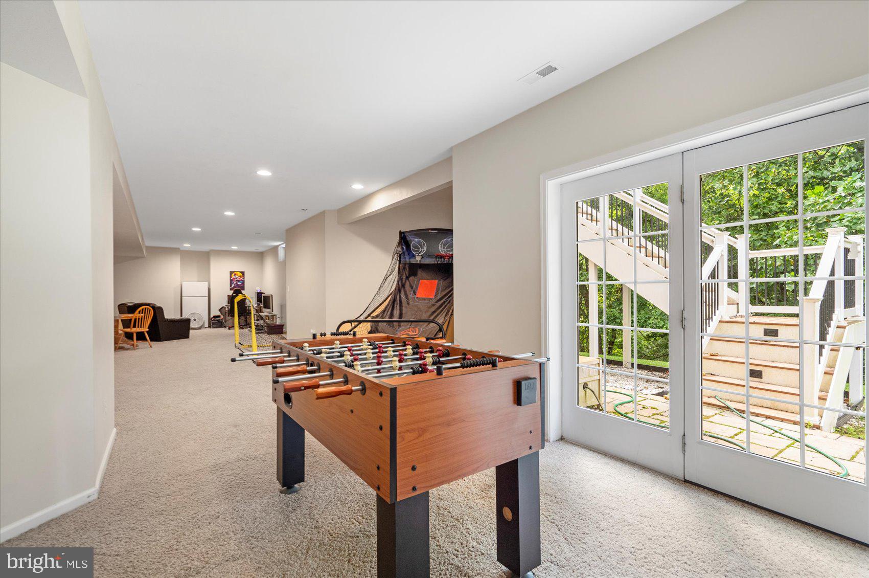 2304 ARTHURS WOODS DRIVE