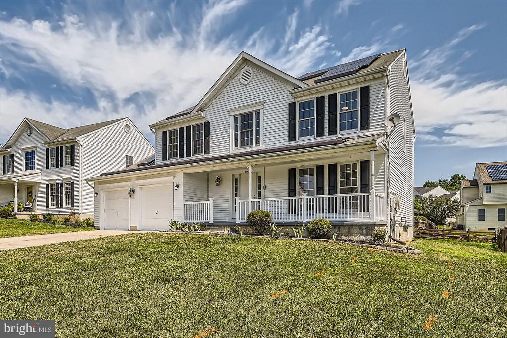 305 GOLDENEYE COURT
