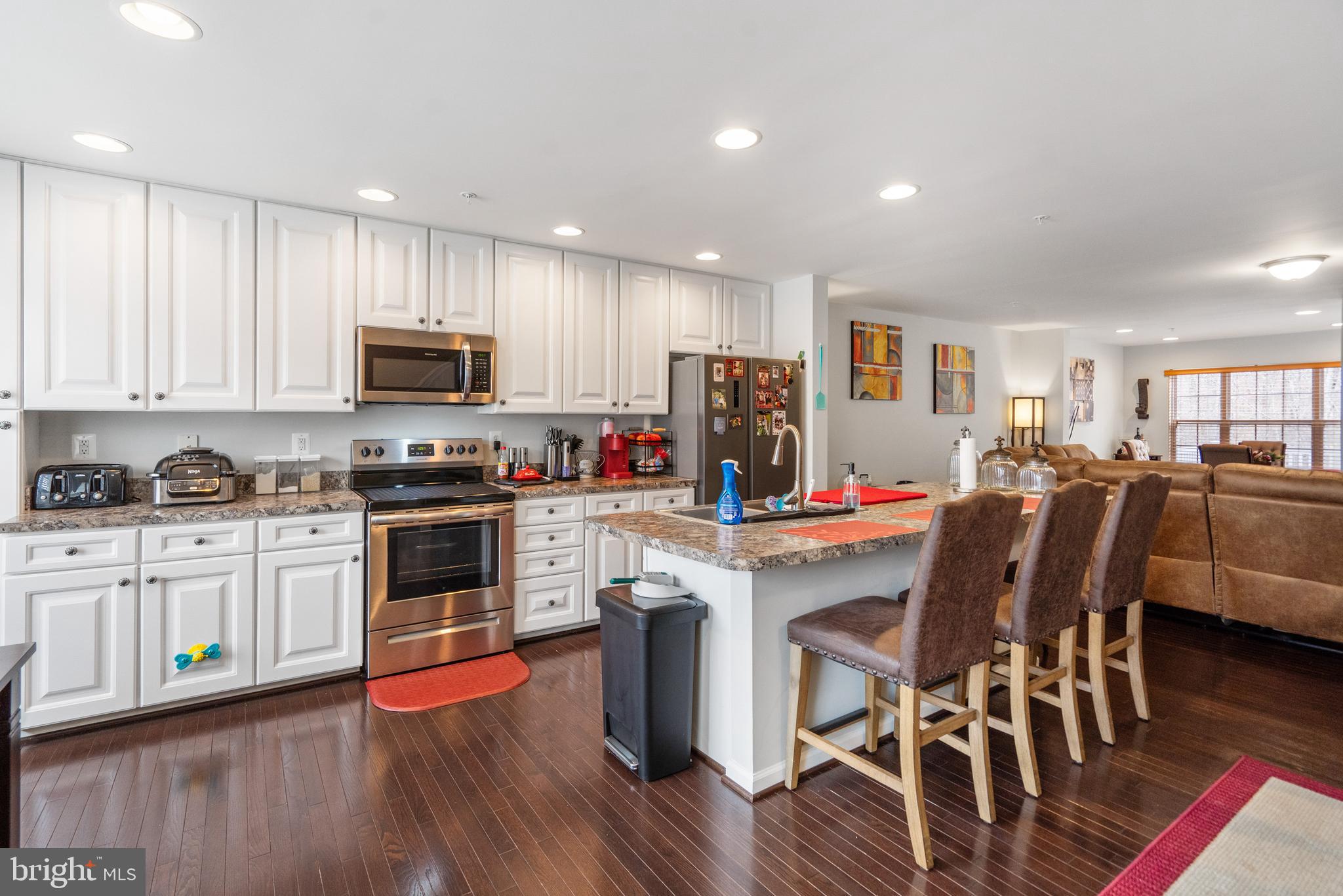 753 ENGLISH IVY WAY