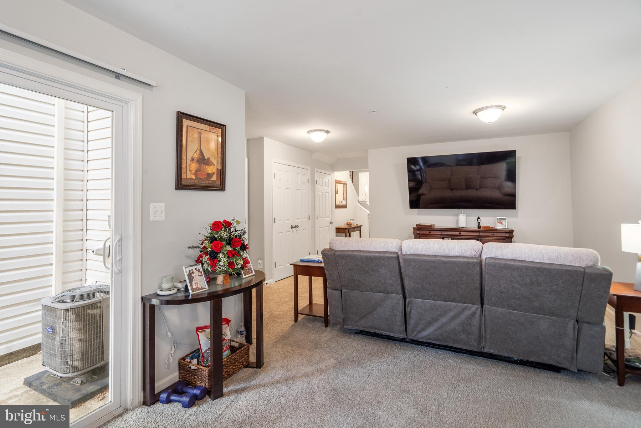 753 ENGLISH IVY WAY