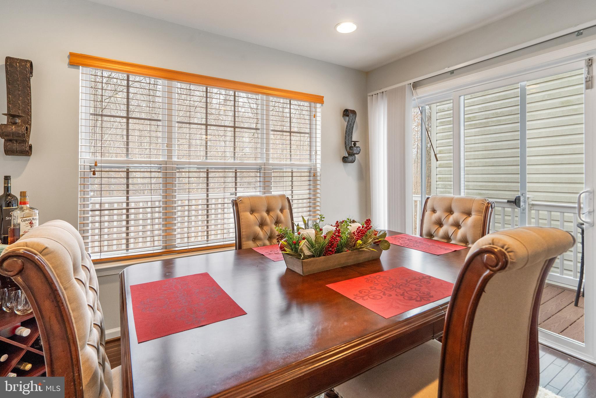 753 ENGLISH IVY WAY