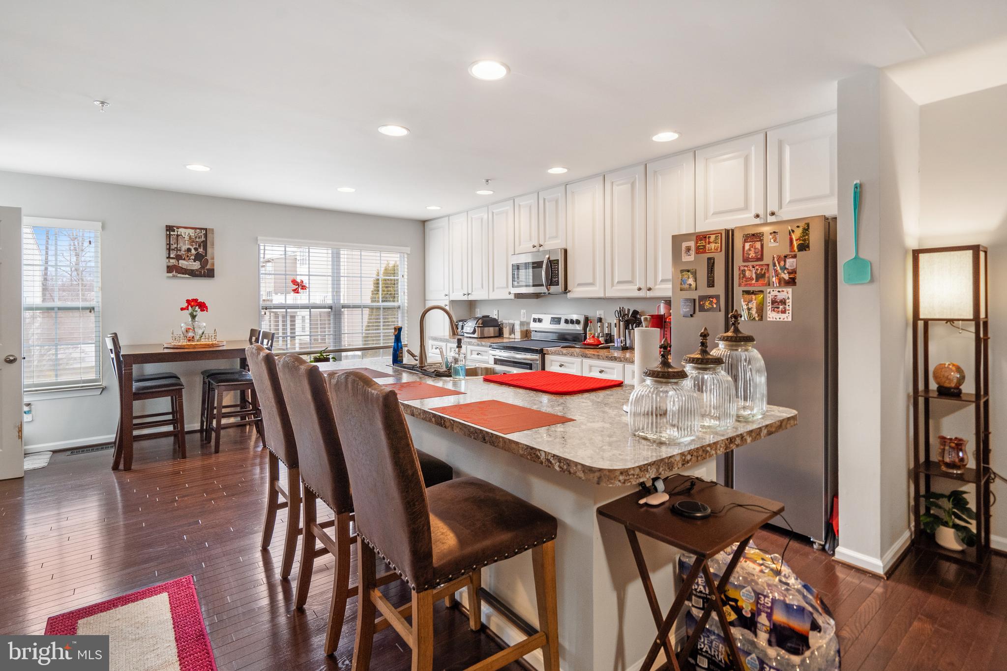 753 ENGLISH IVY WAY