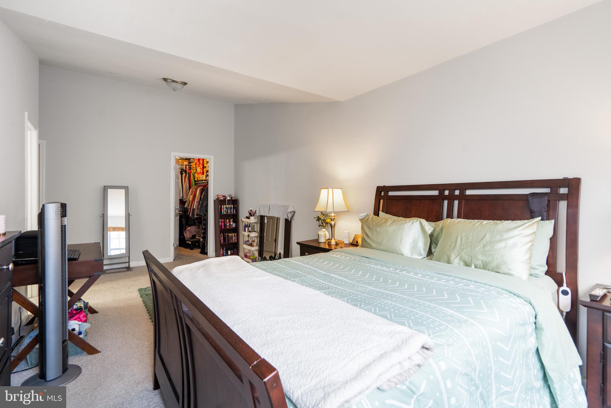 753 ENGLISH IVY WAY