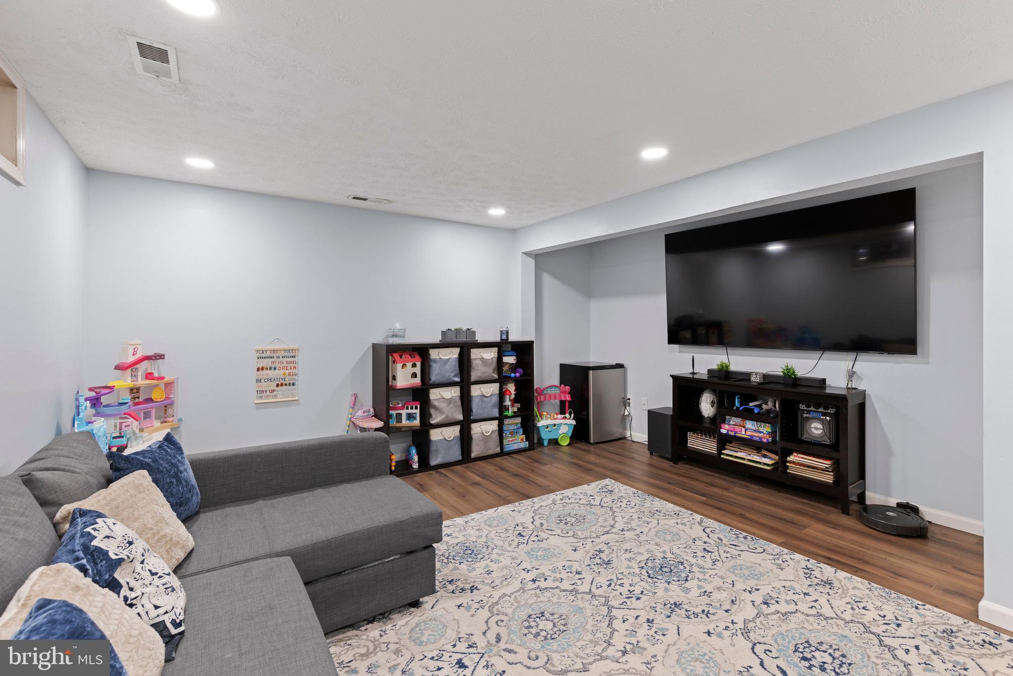 331 LOGAN COURT