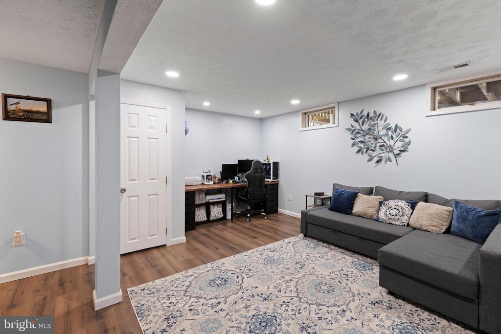 331 LOGAN COURT