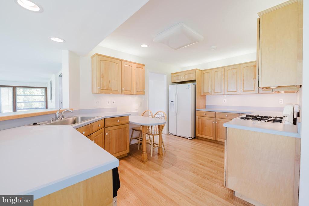 306 E BELCREST ROAD