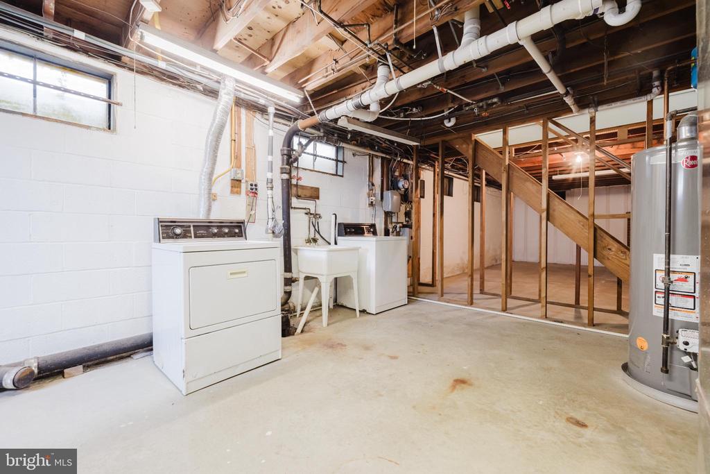 306 E BELCREST ROAD