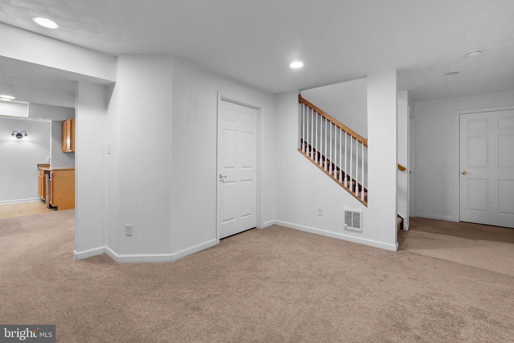 1114 MEGG COURT