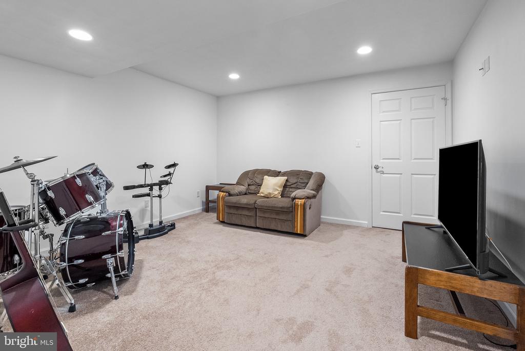 1114 MEGG COURT