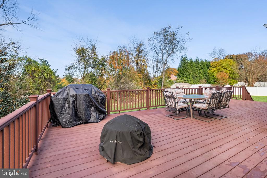 1114 MEGG COURT