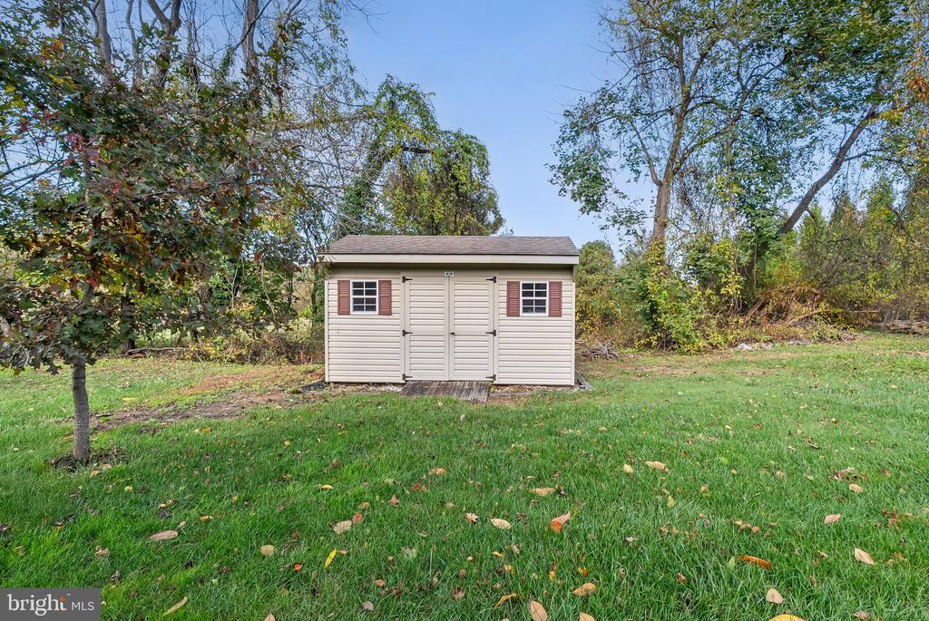 1114 MEGG COURT