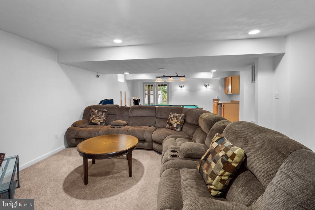 1114 MEGG COURT