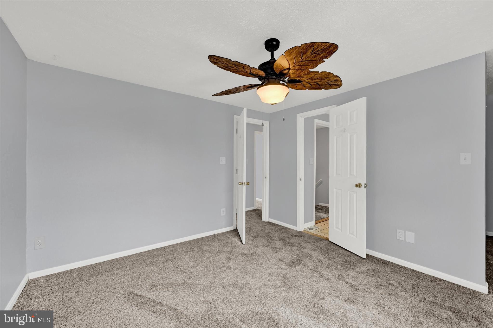 128 RAVENSWOOD COURT
