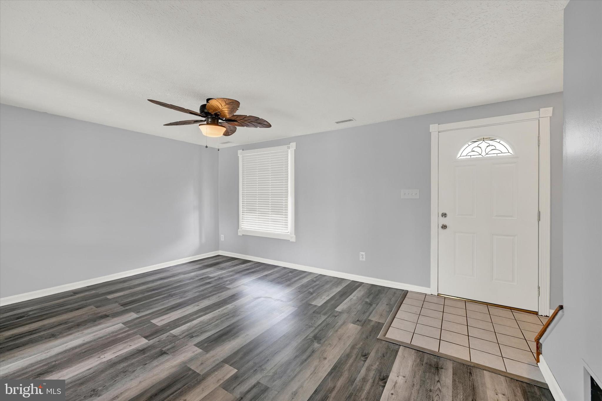 128 RAVENSWOOD COURT