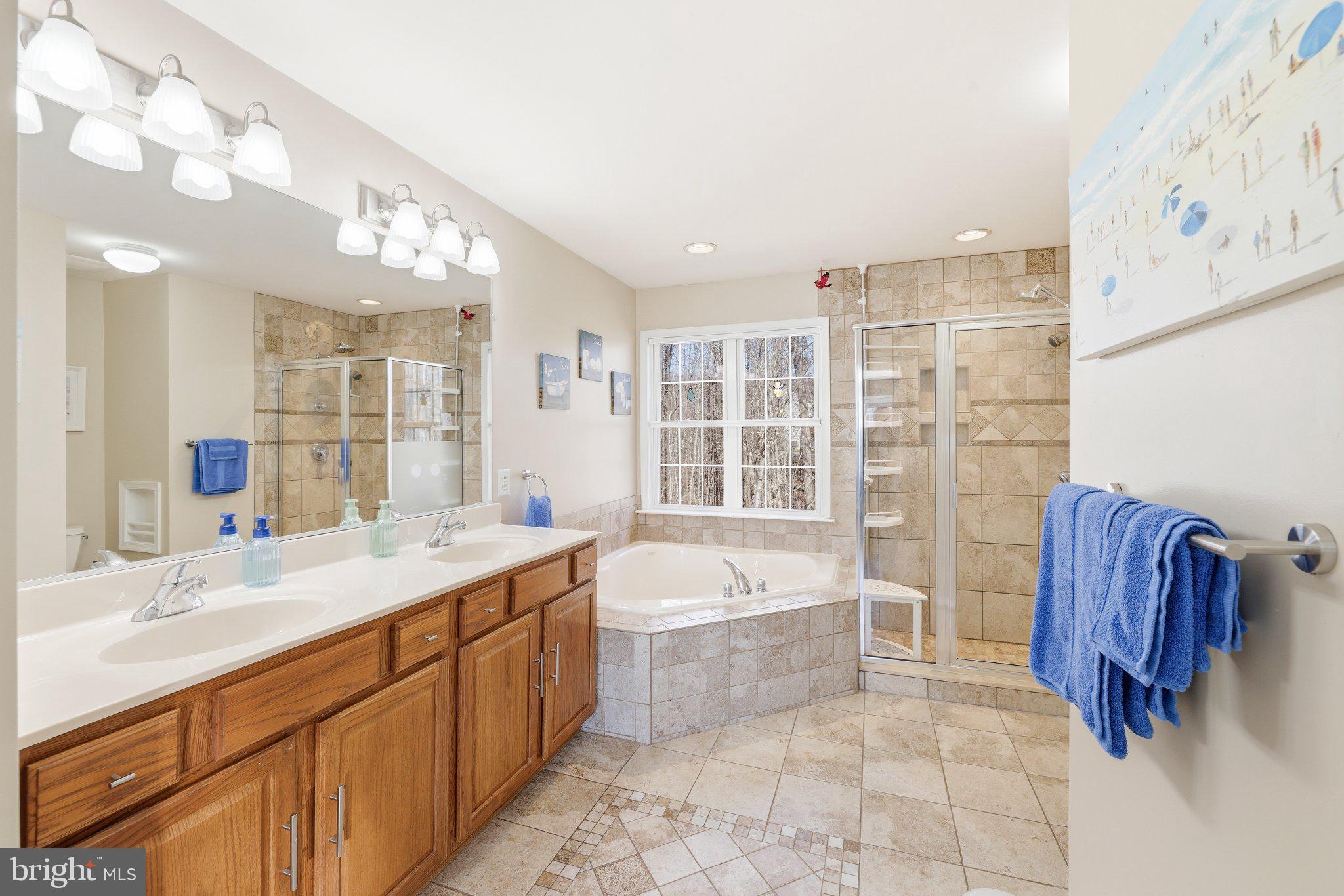 4822 SEVEN TRAILS CIRCLE