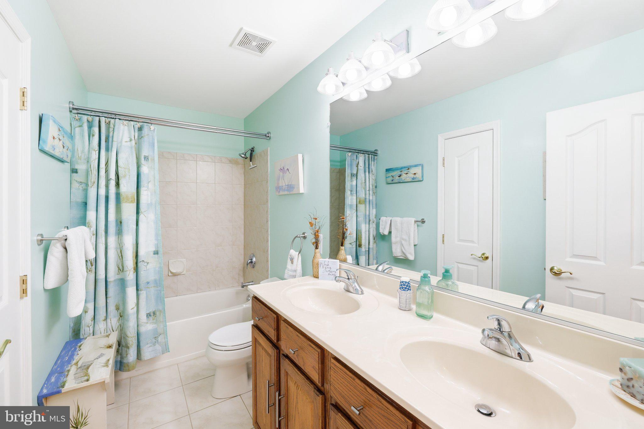 4822 SEVEN TRAILS CIRCLE