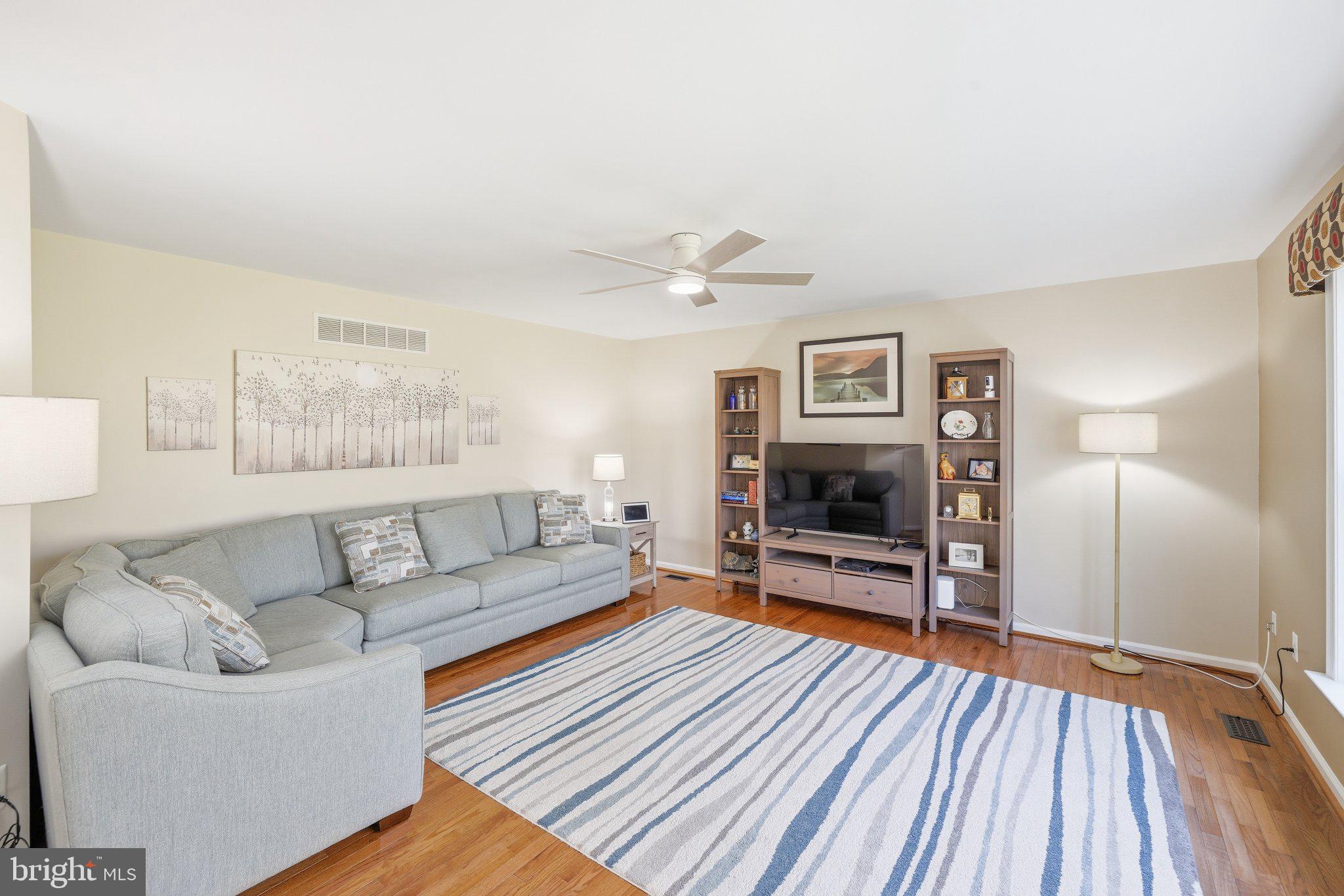 4822 SEVEN TRAILS CIRCLE