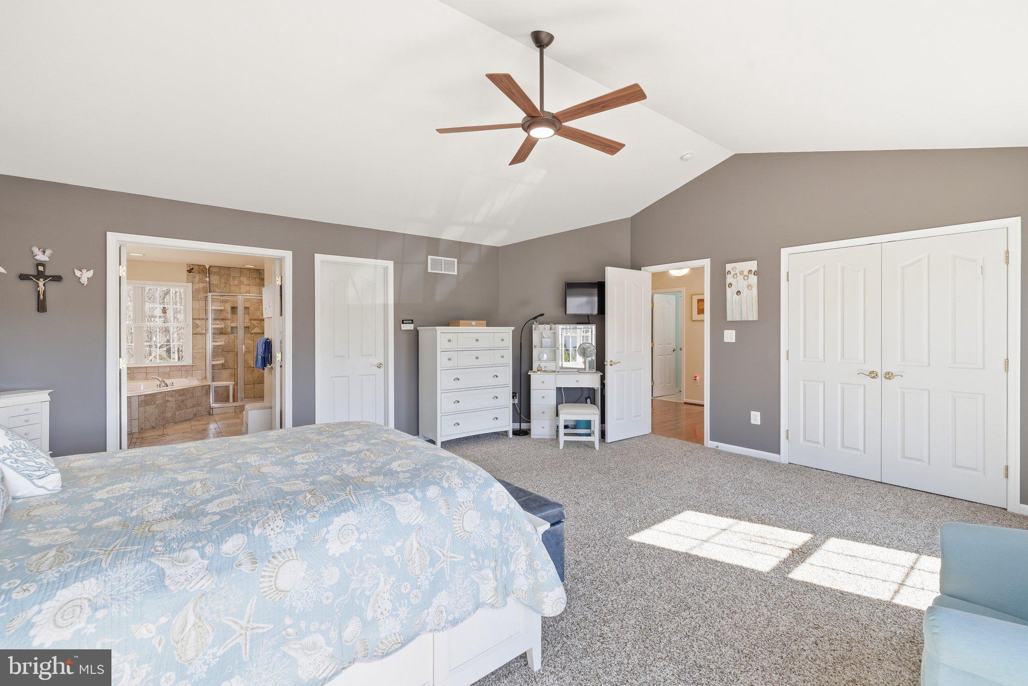 4822 SEVEN TRAILS CIRCLE
