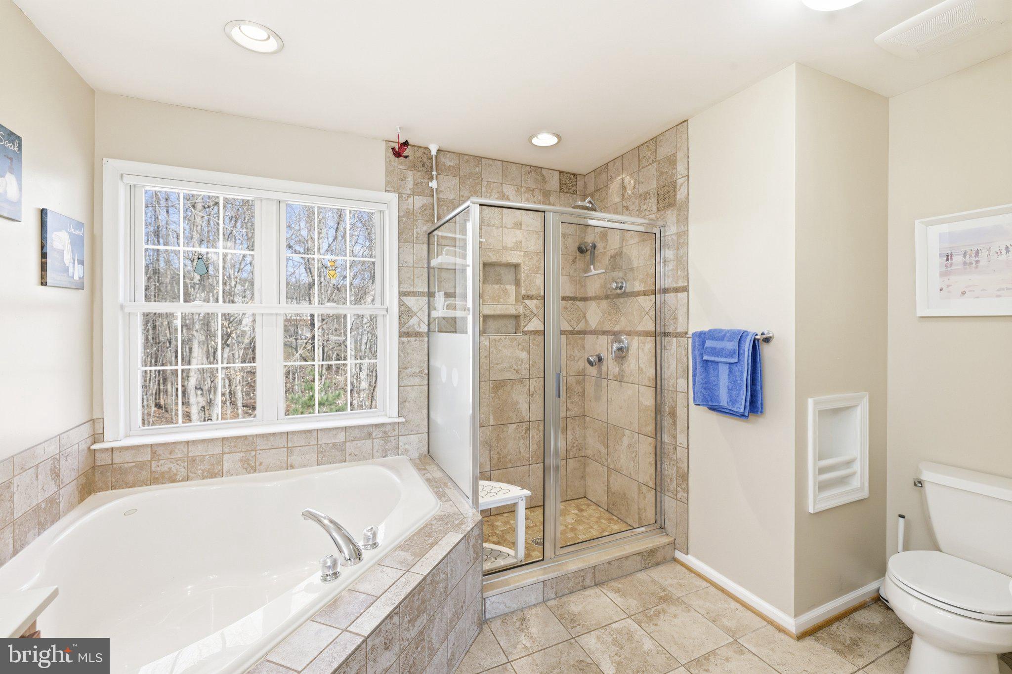 4822 SEVEN TRAILS CIRCLE