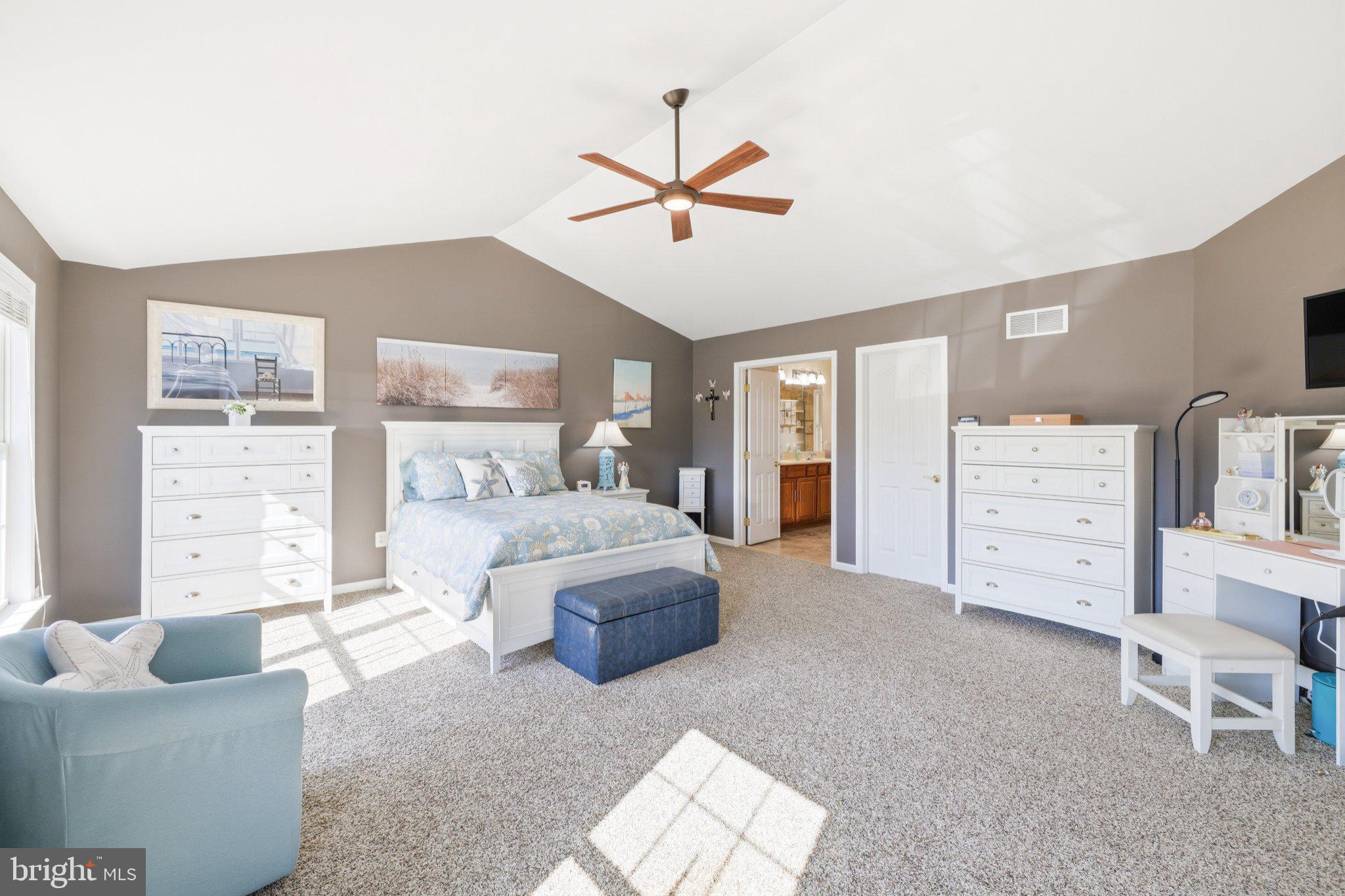 4822 SEVEN TRAILS CIRCLE