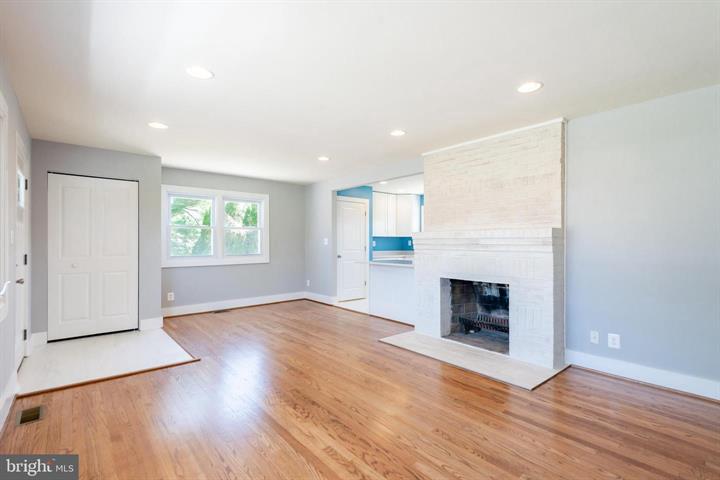 105 MEADOW ROAD