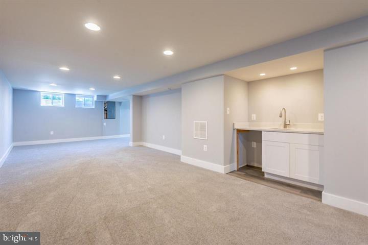 105 MEADOW ROAD