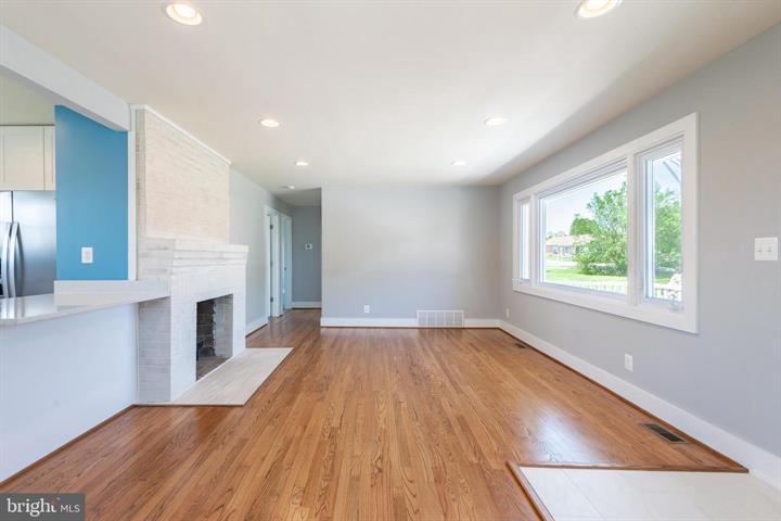 105 MEADOW ROAD