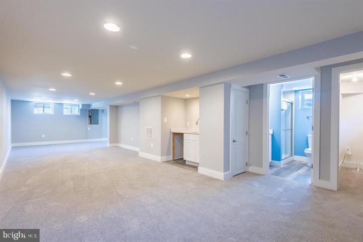 105 MEADOW ROAD