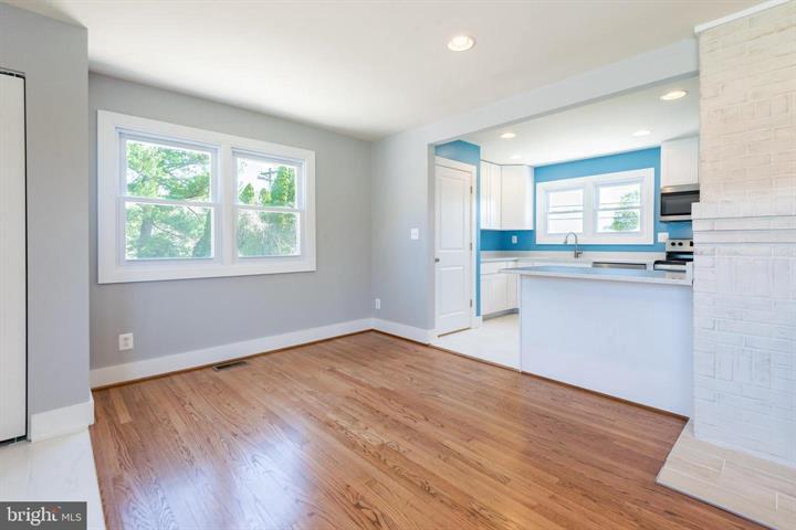 105 MEADOW ROAD