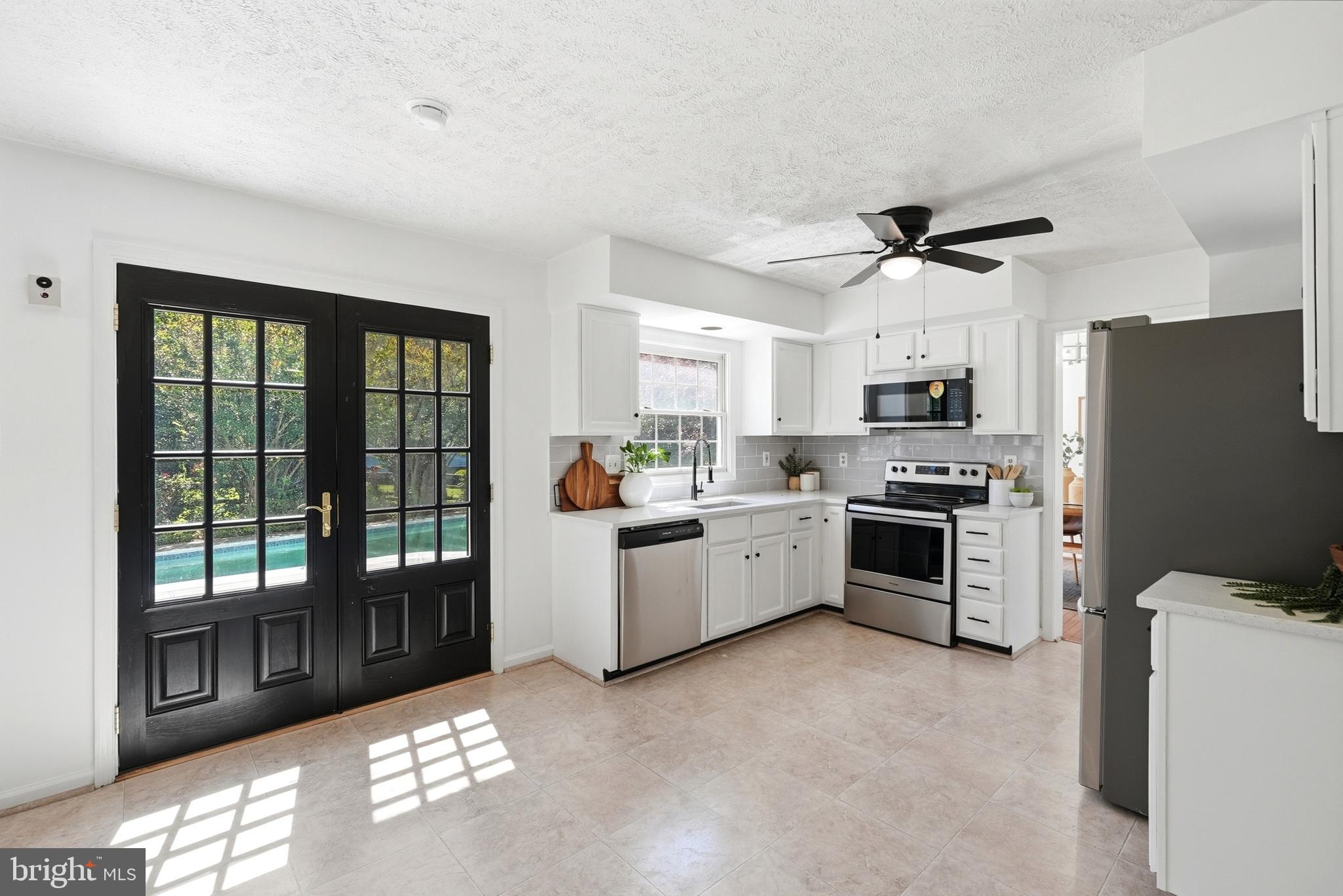 707 ATHLONE DRIVE