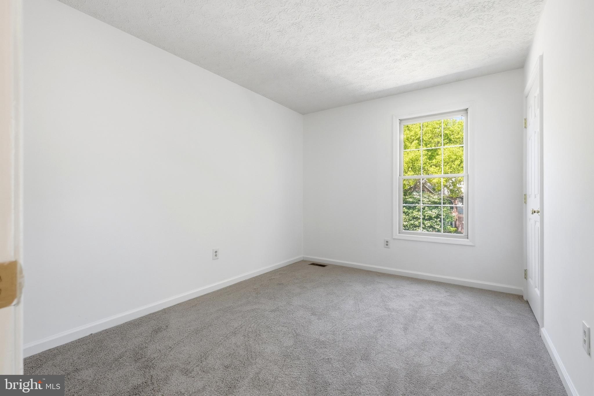 707 ATHLONE DRIVE