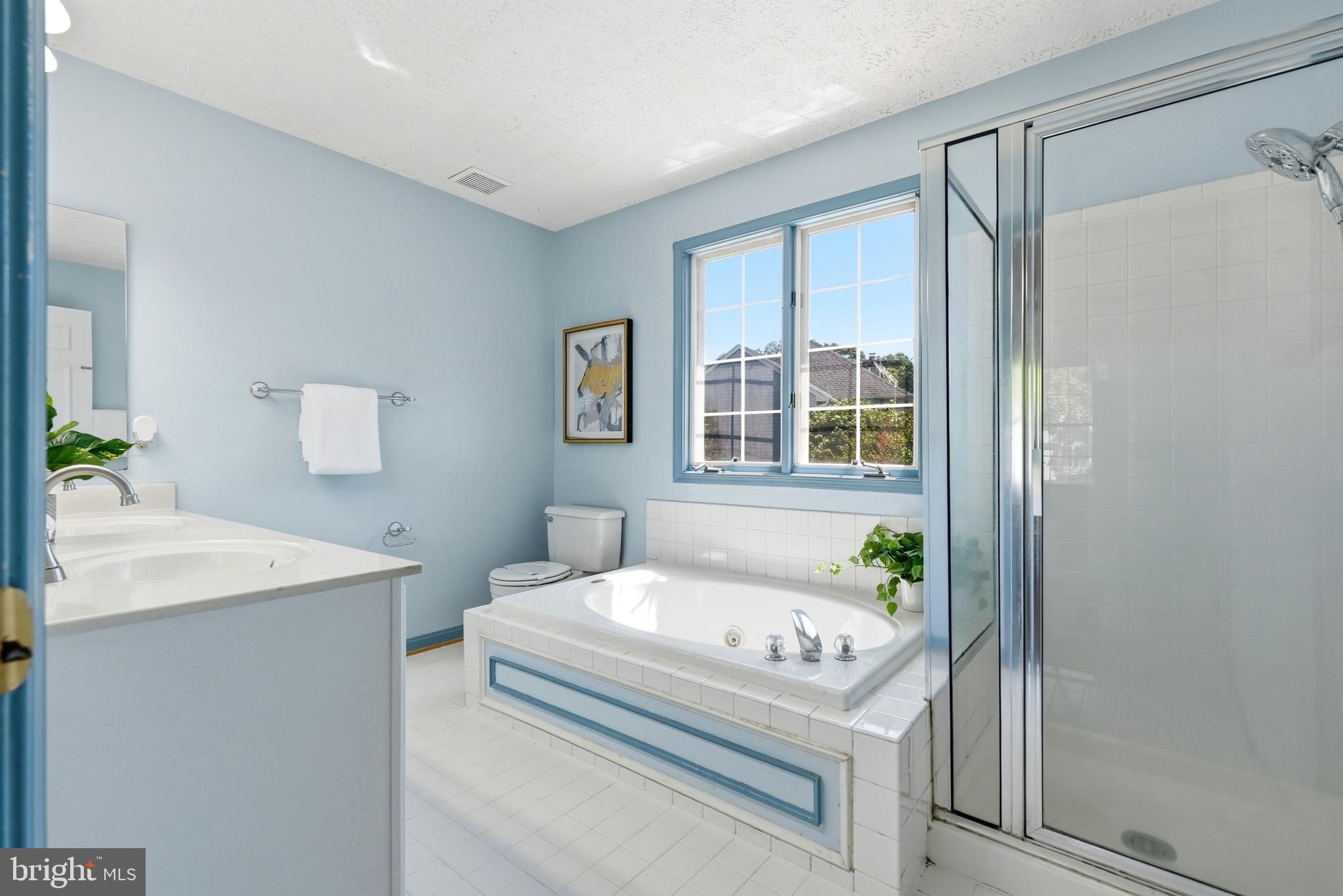 707 ATHLONE DRIVE
