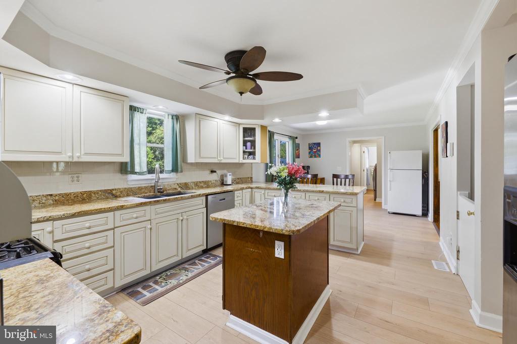 310 S FOUNTAIN GREEN ROAD