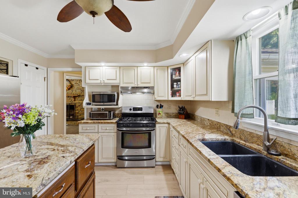 310 S FOUNTAIN GREEN ROAD