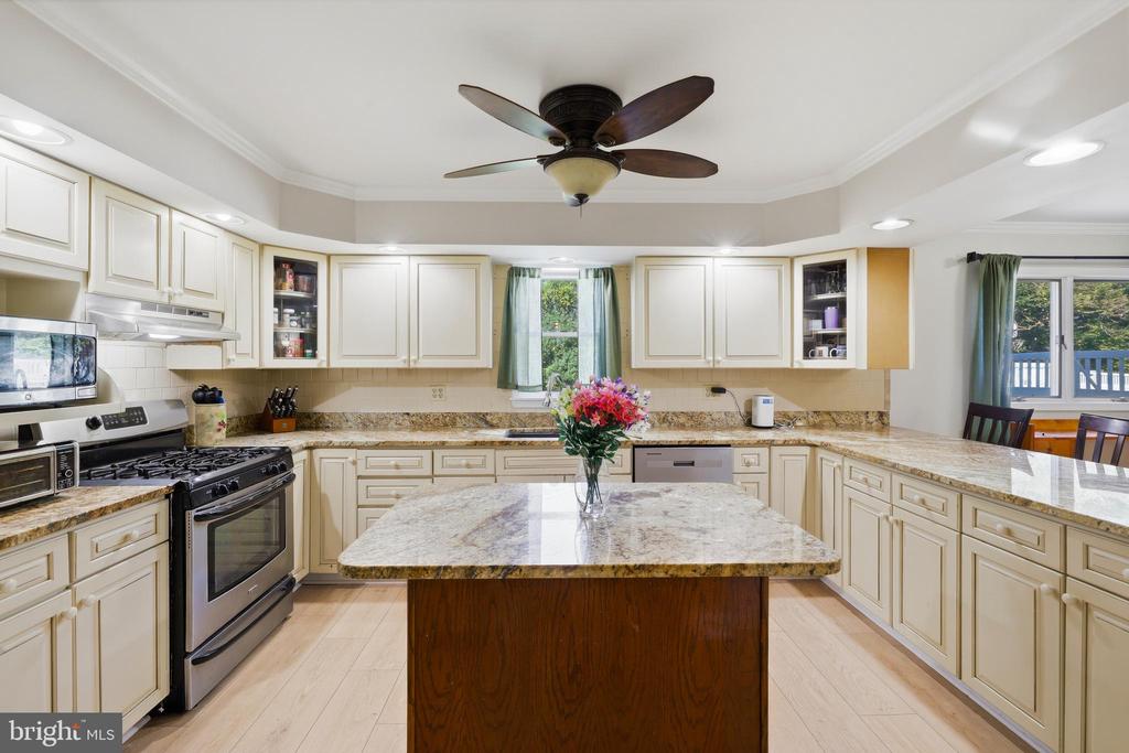 310 S FOUNTAIN GREEN ROAD