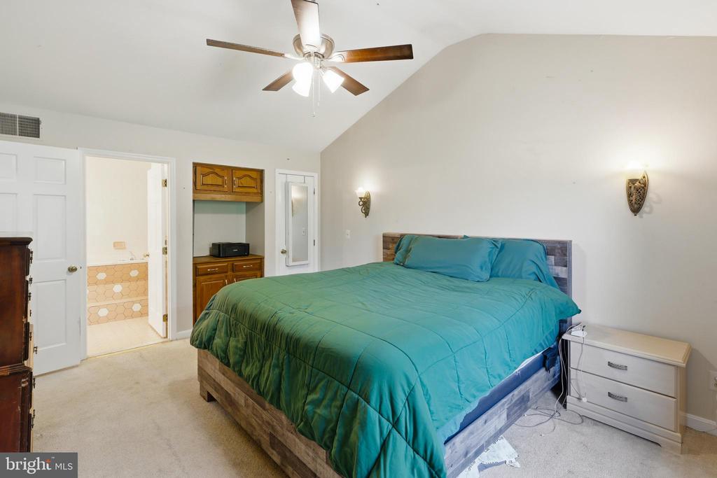 310 S FOUNTAIN GREEN ROAD