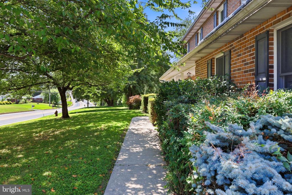 310 S FOUNTAIN GREEN ROAD