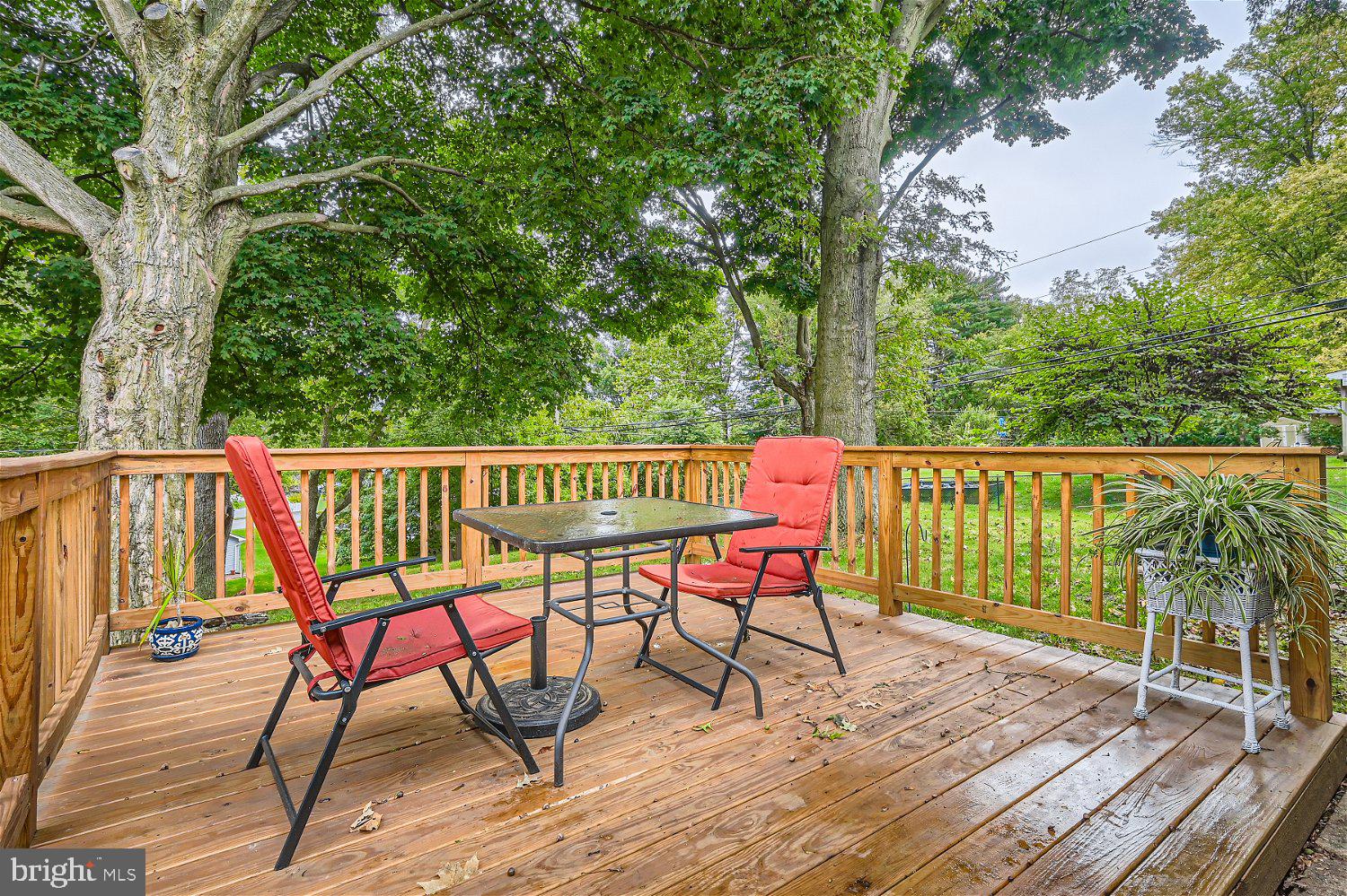 4625 S LEISURE COURT