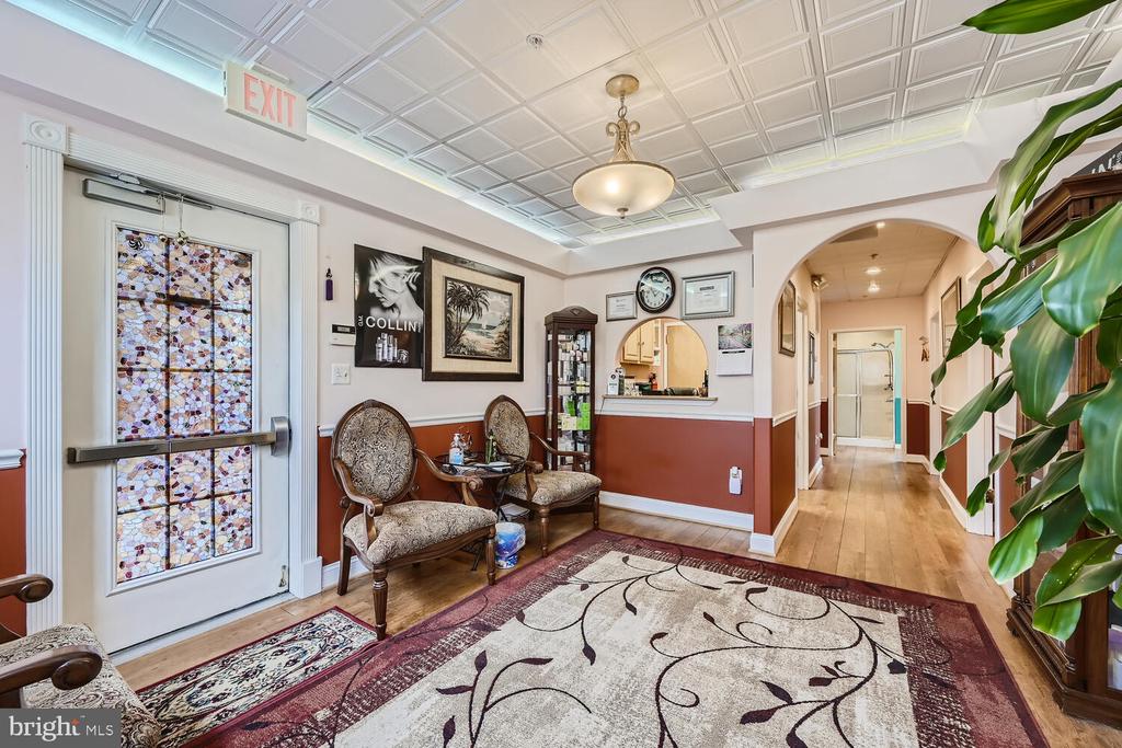 2600 LONGSTONE LANE B7/107