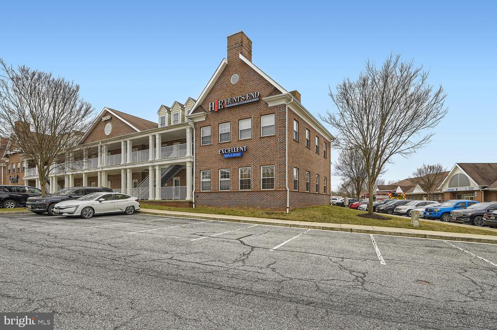 2600 LONGSTONE LANE B7/107