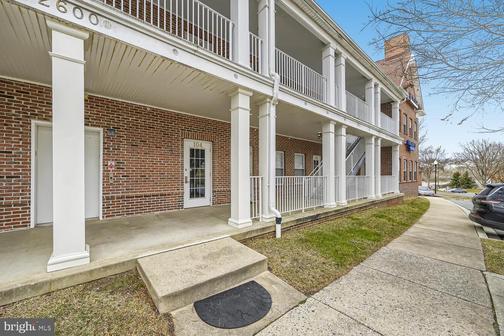 2600 LONGSTONE LANE B7/107