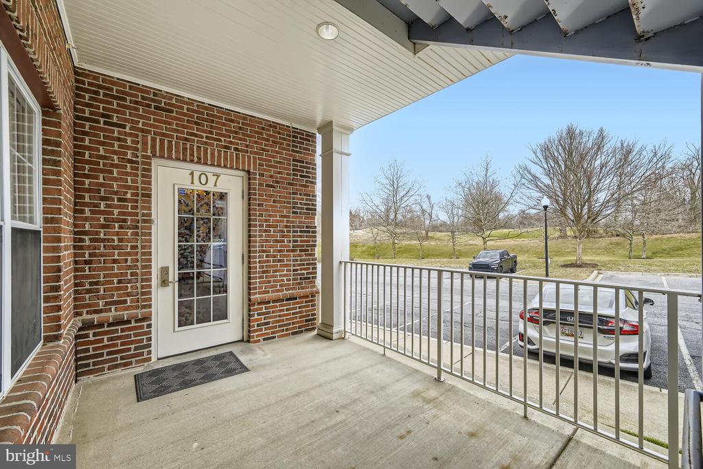 2600 LONGSTONE LANE B7/107