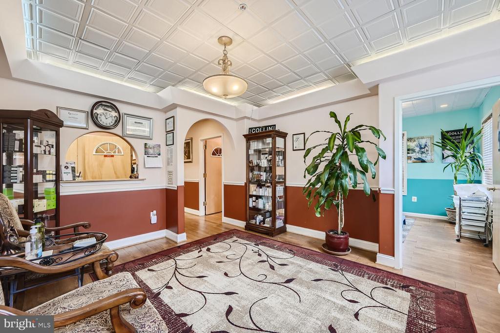 2600 LONGSTONE LANE B7/107