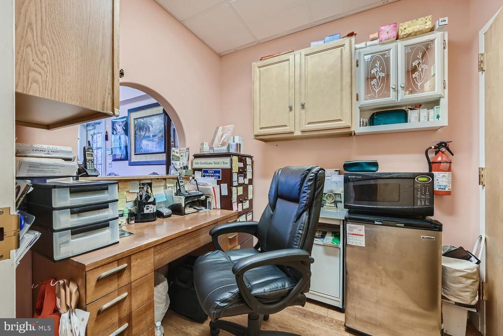 2600 LONGSTONE LANE B7/107