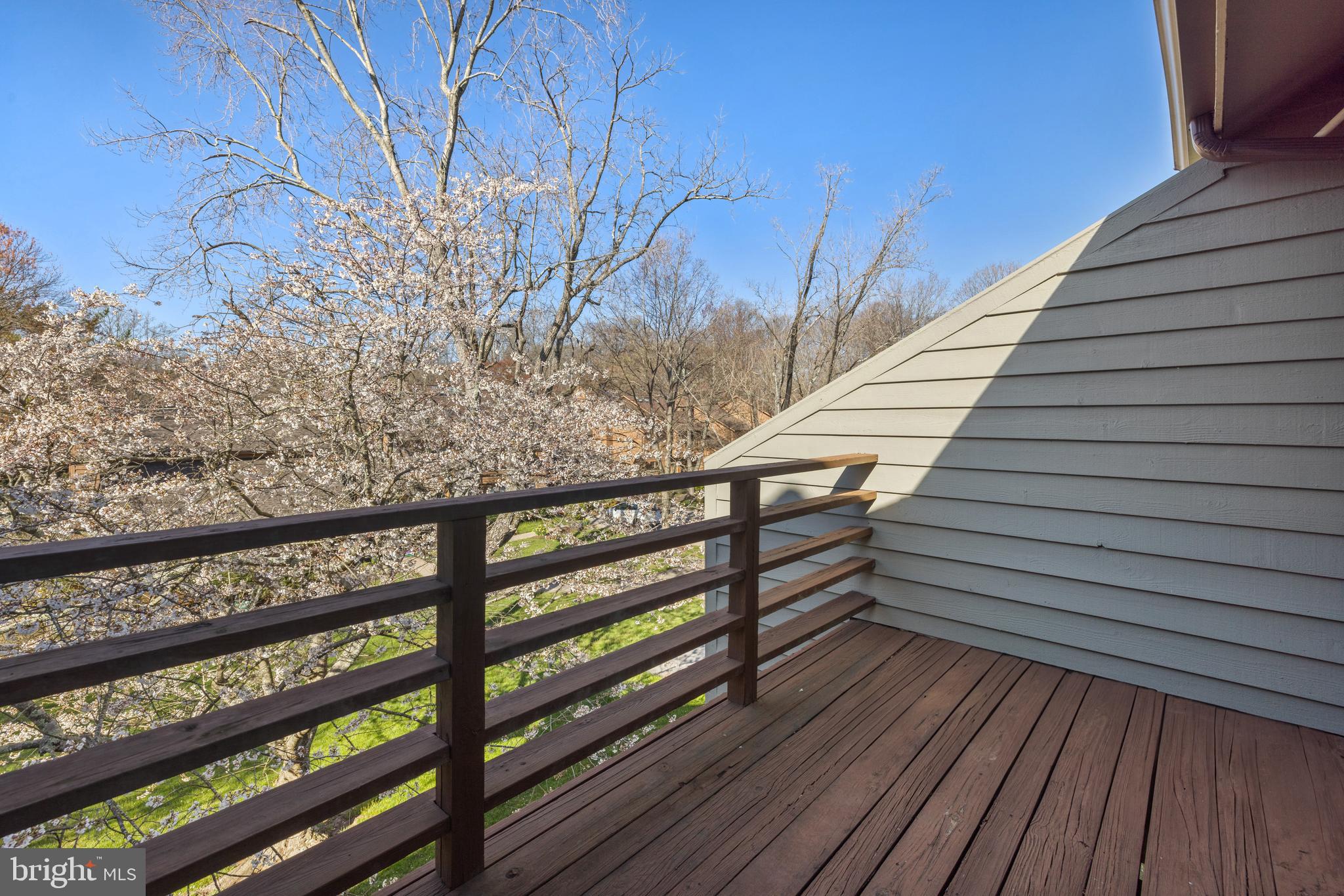5557 SUFFIELD COURT
