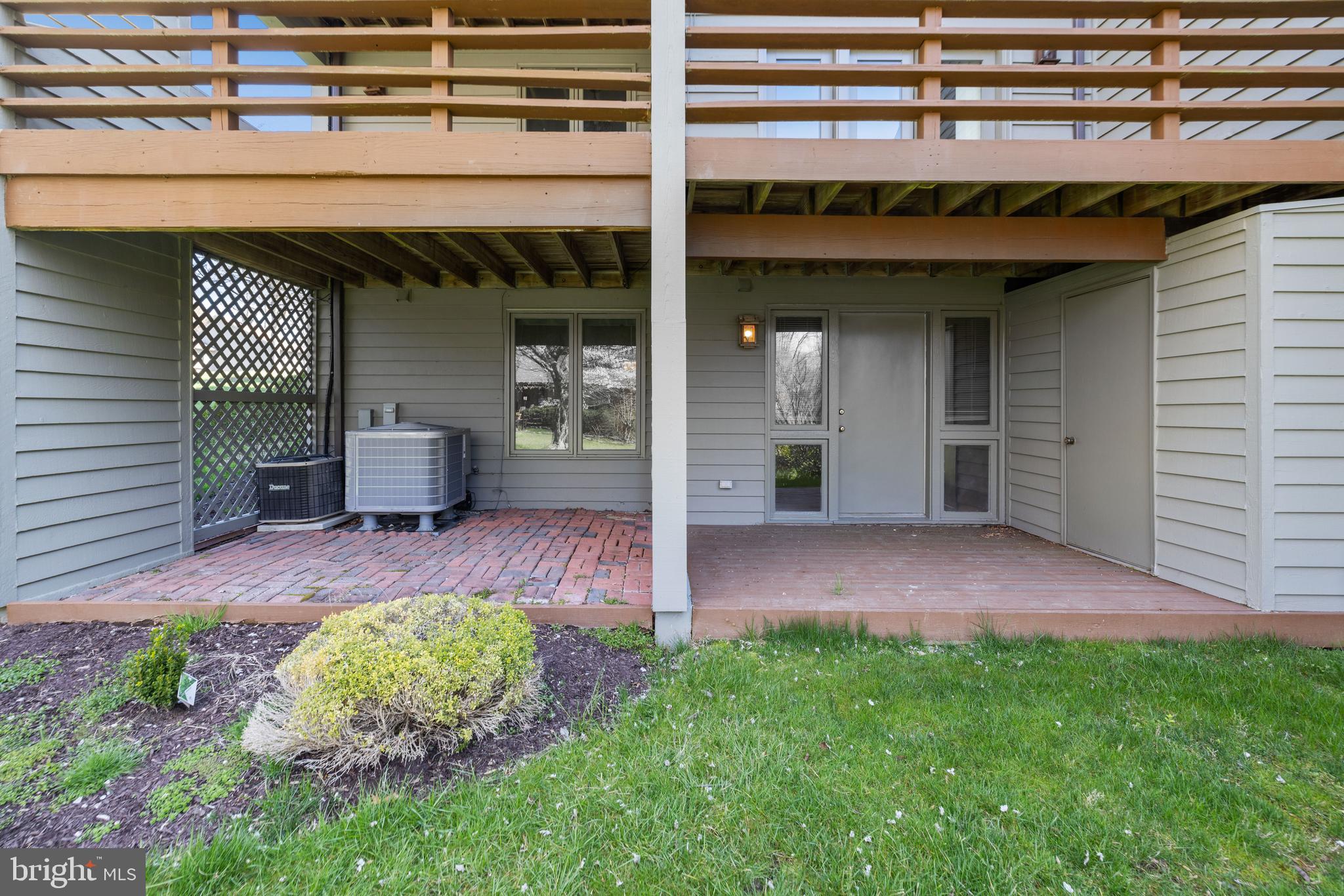 5557 SUFFIELD COURT
