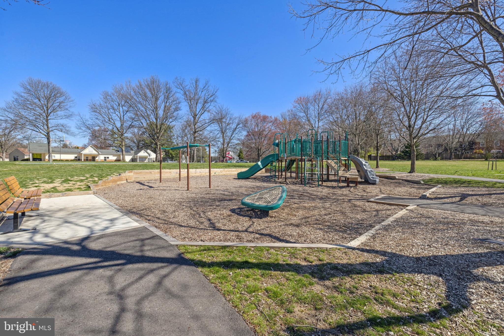 5557 SUFFIELD COURT