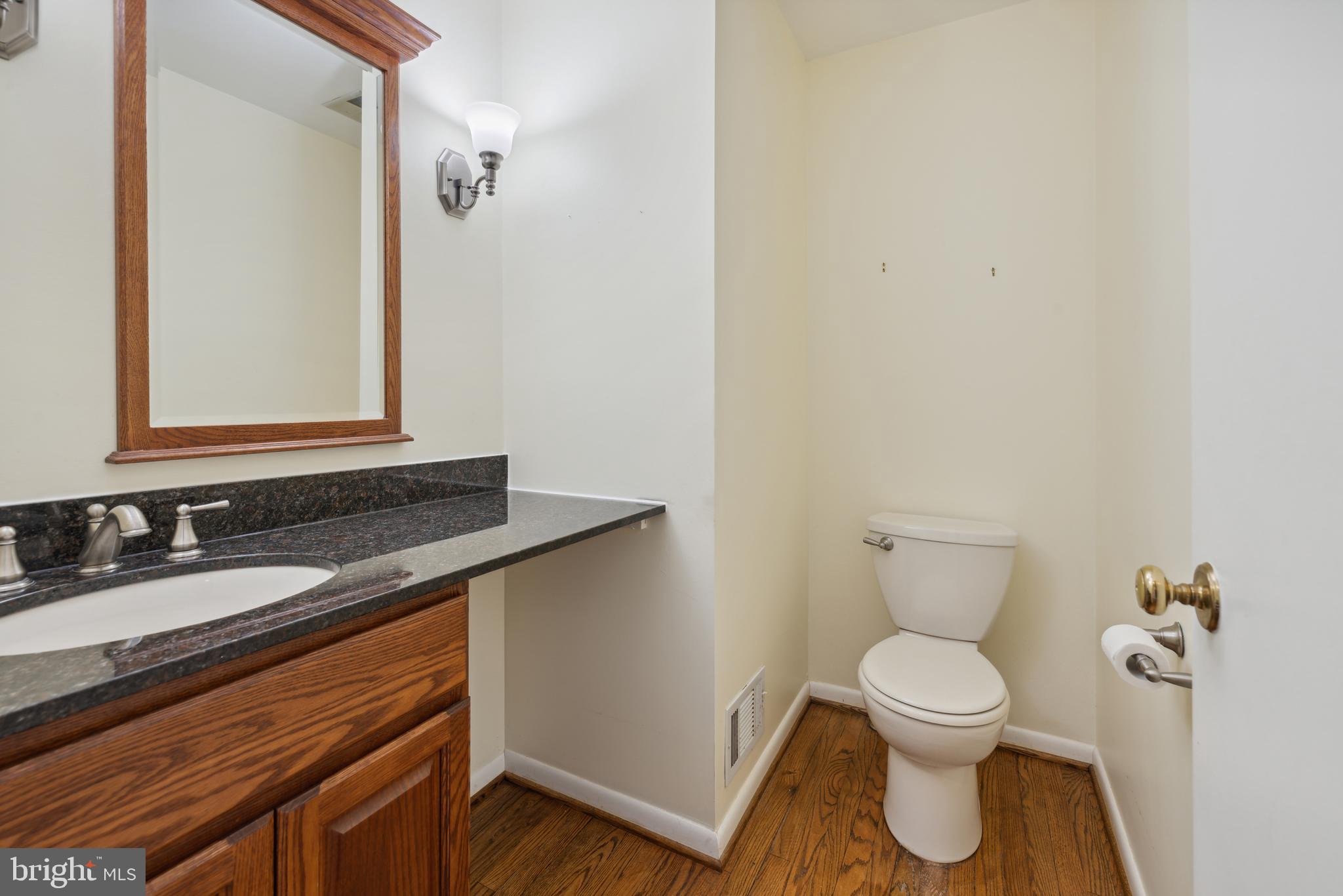 5557 SUFFIELD COURT